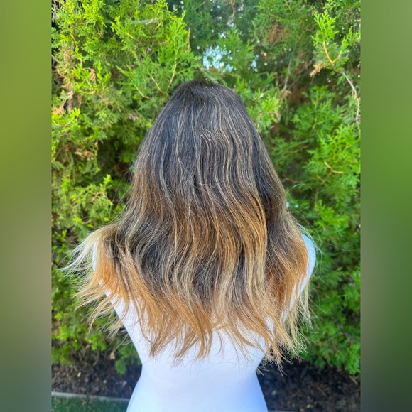 100% Human Hair Natural Ombre Brown and Blonde Wavy Hair Shoulder Length Wig - Picture 3 of 14